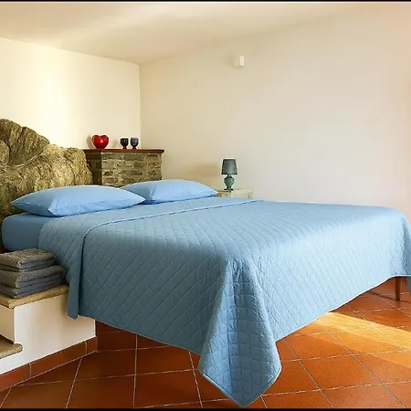 Cozy Nest,best View And Private Garden Apartment Como